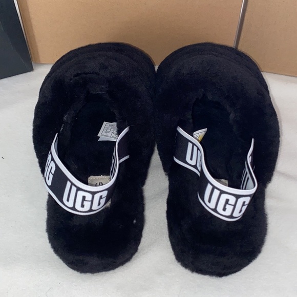 SOLD UGG Fluff Yeah Slide - Picture 2 of 5